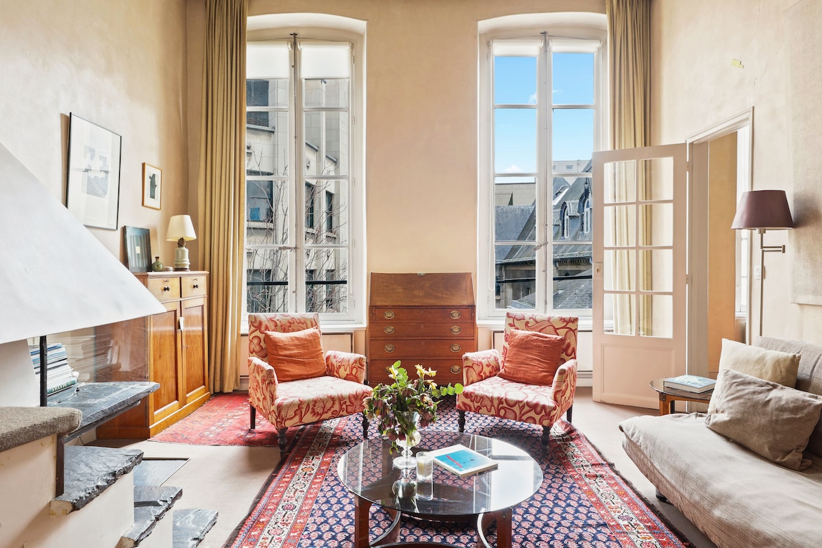 Suite Saint-Germain — Salon