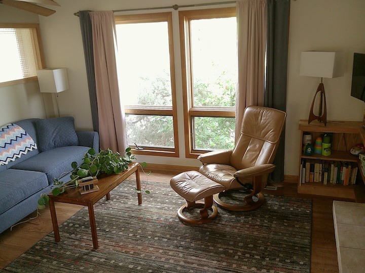 Upstairs Basecamp At Garden Of The Gods - 科羅拉多泉