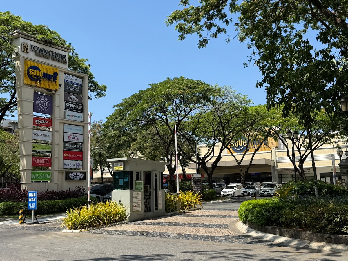 Exterior view near Haven Haraya