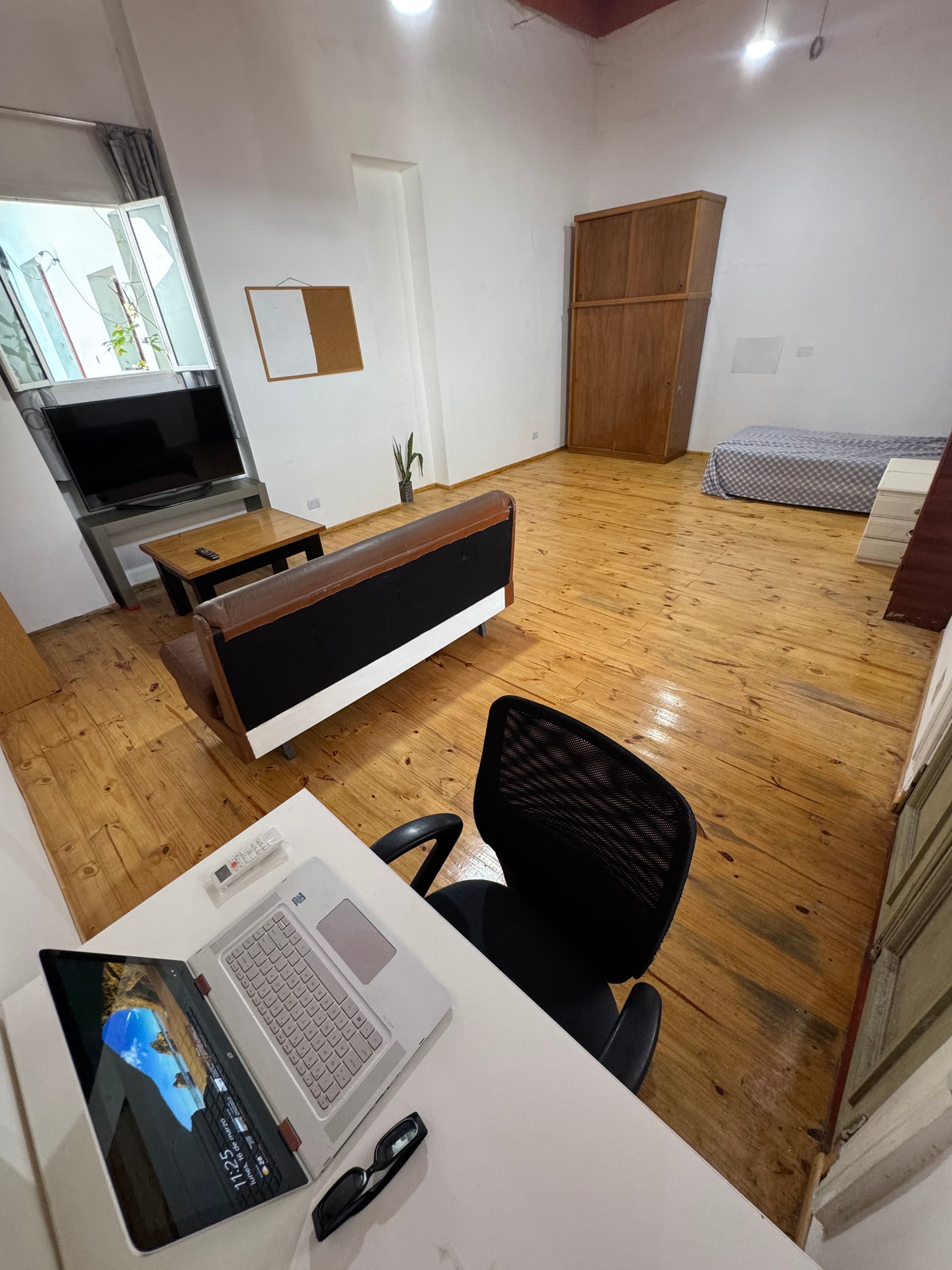 Quarto grande em Balvanera para aluguel por diárias