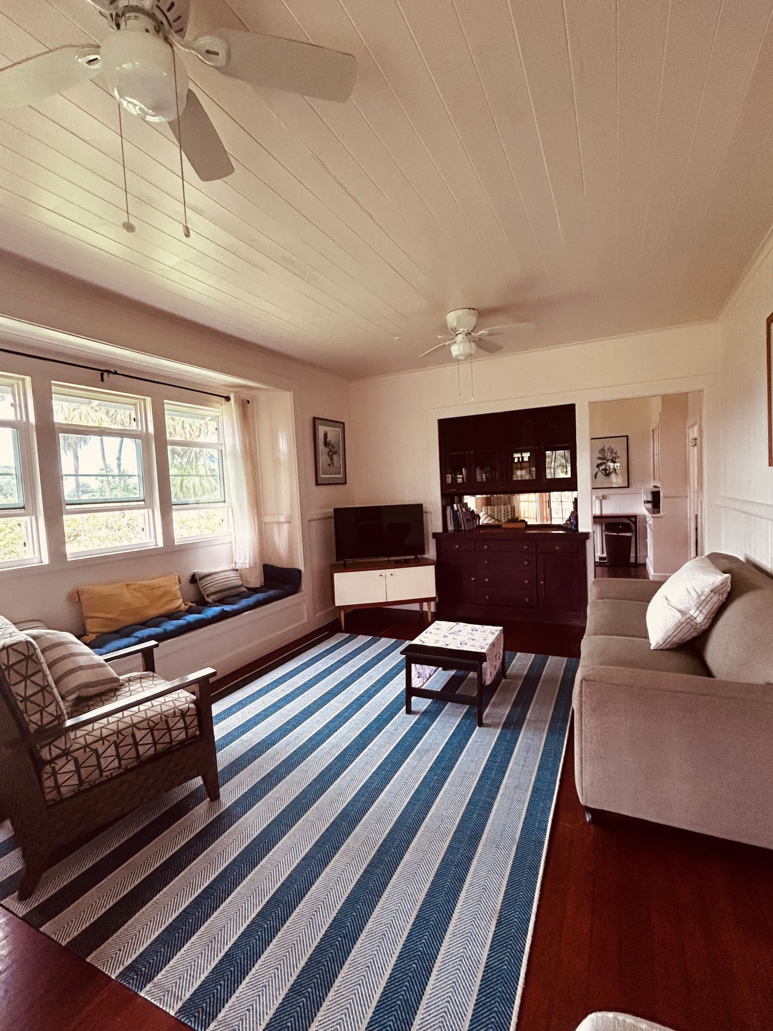 Home in Hilo · ★4.9 · 2 bedrooms · 3 beds · 1.5 private baths - Image 2