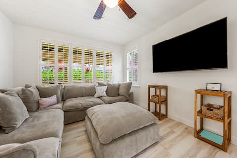 Successful Airbnb property: Ground floor, 2br Princeville, fully renovated. AC in Princeville