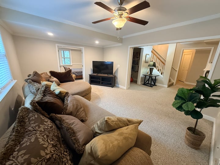 Cozy And Large Basement Apartment - Johns Creek