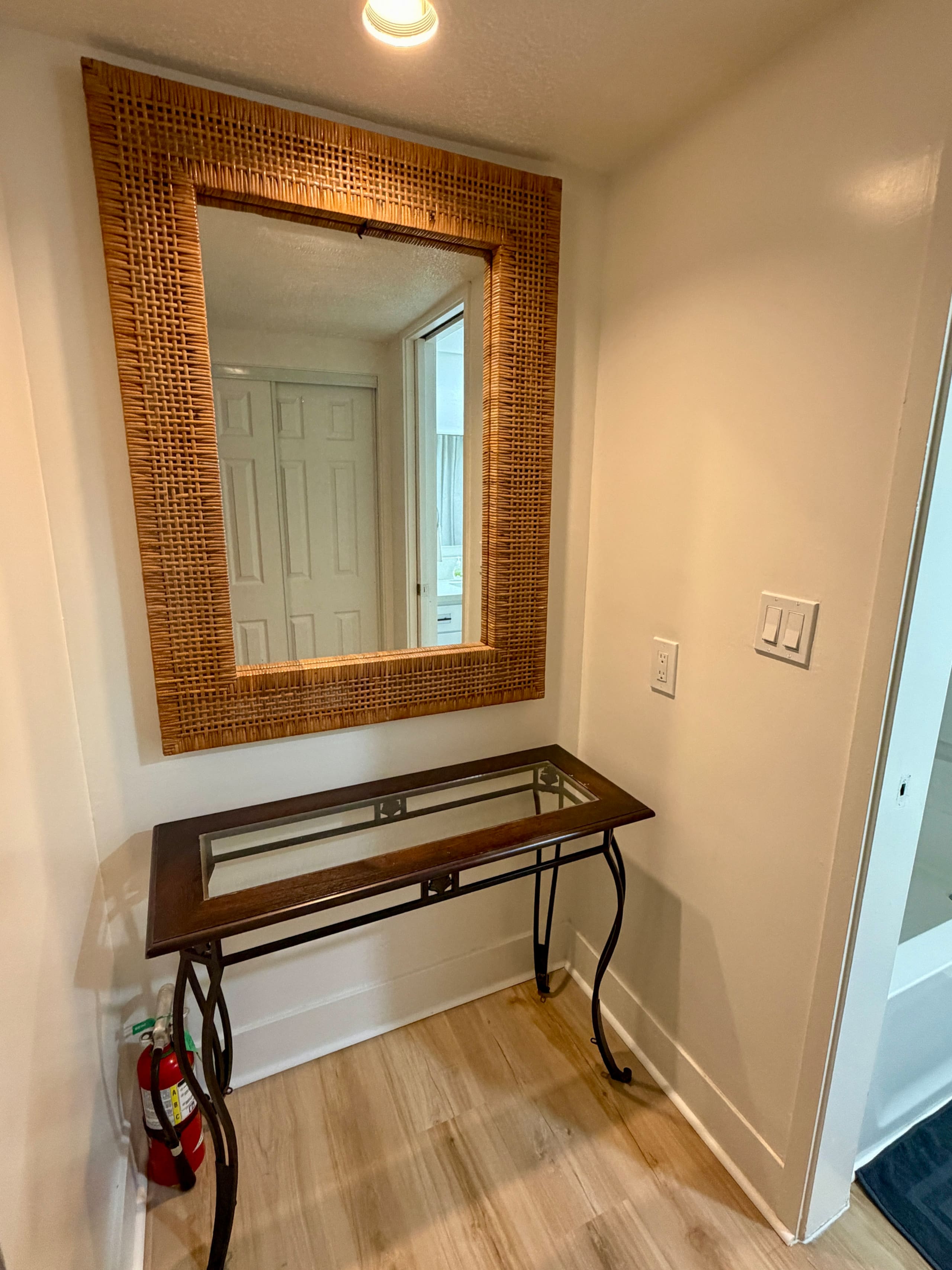 Cozy and convenient AC apartment located in Hilo - Image 36