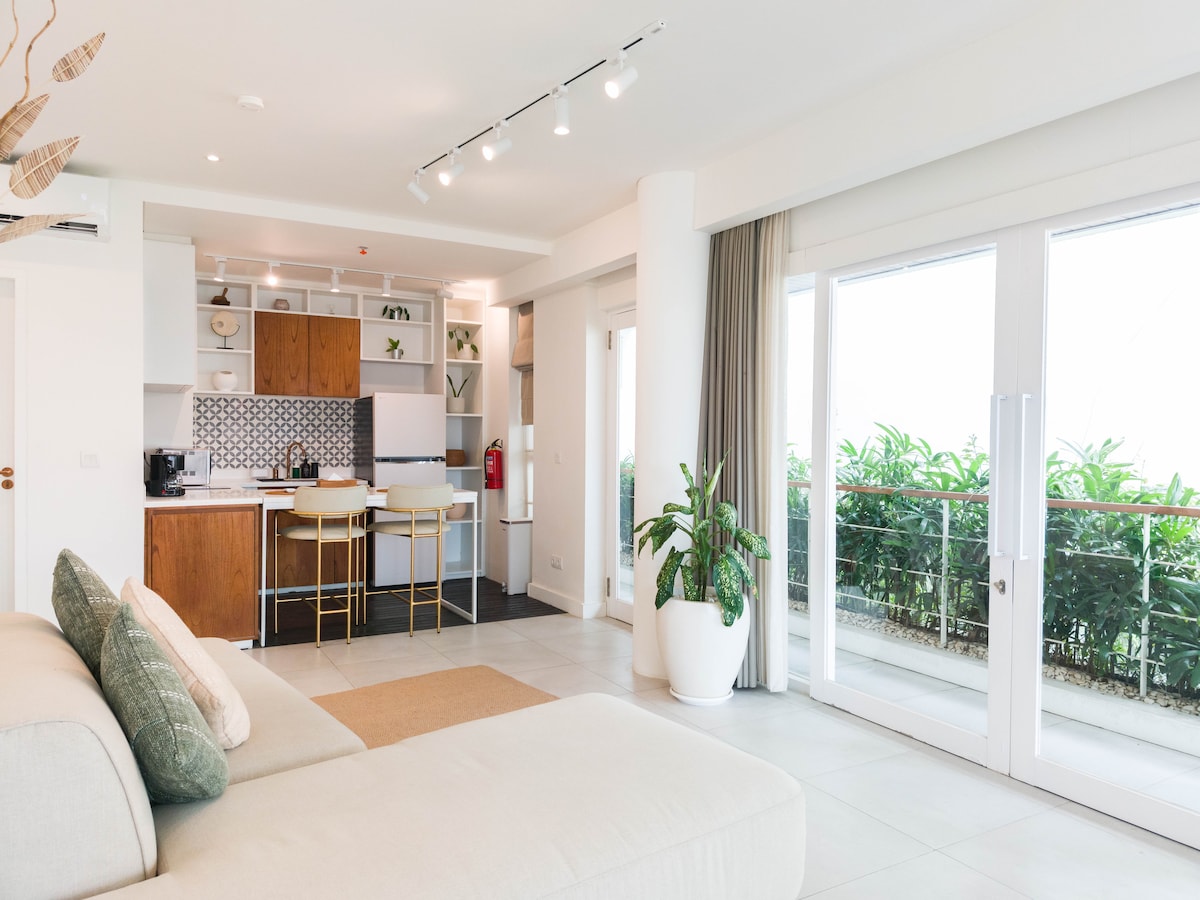 Rental unit in Kuta Utara · 1 bedroom · 1 bed · 1 private bath, comparabile Airbnb