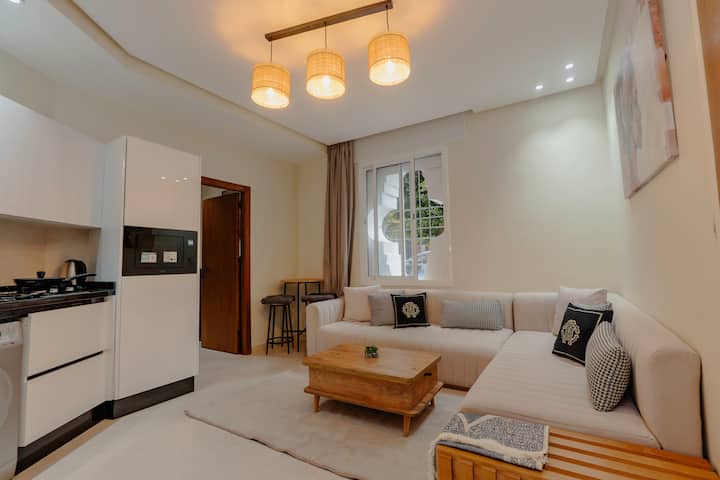 Beachfront Historic Gem | Cozy Modern Stay - Tánger