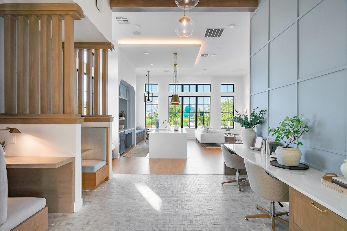Landing | Stylish 2BD, Clubhouse, Gym