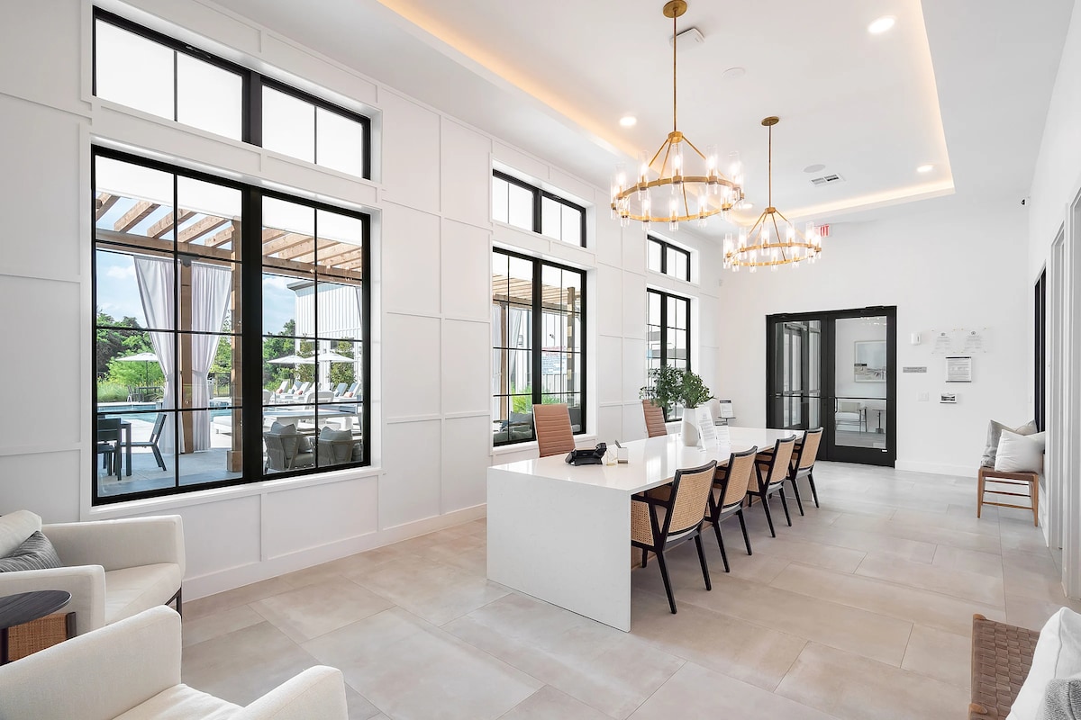 Landing | Stylish 2BD, Clubhouse, Gym