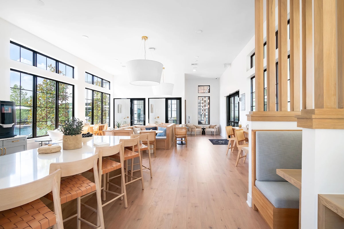 Landing | Stylish 2BD, Clubhouse, Gym