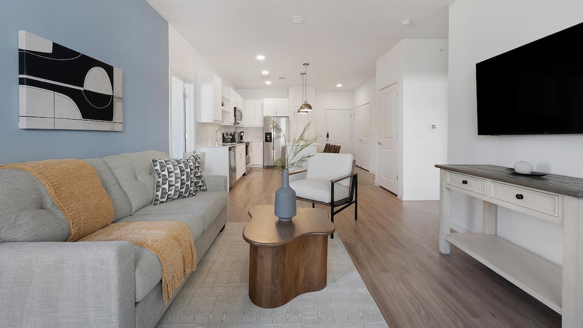 Landing | Stylish 2BD, Clubhouse, Gym