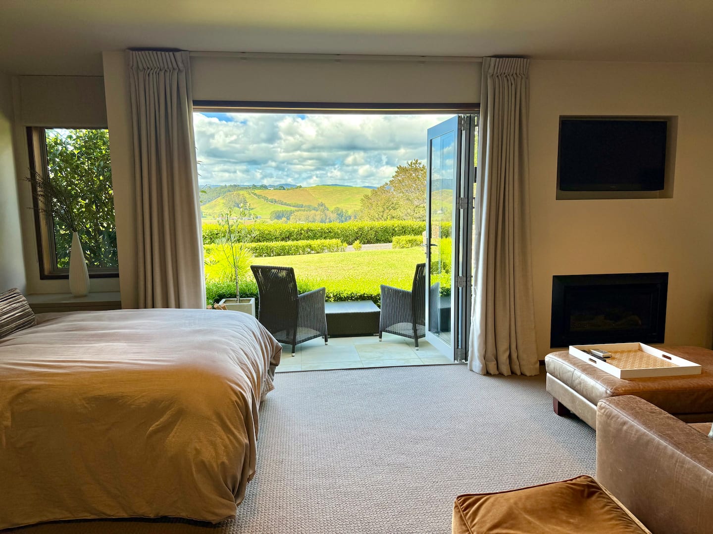 Luxury Guest Bunkhouse 2