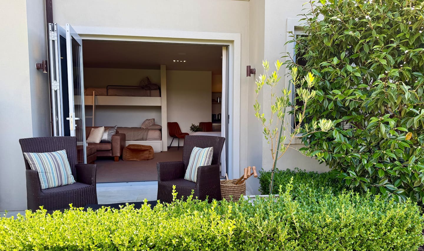 Luxury Guest Bunkhouse 4