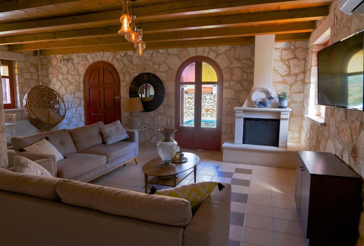 Nephele - 3 Bedroom Villa With Private Pool - Zakinthos