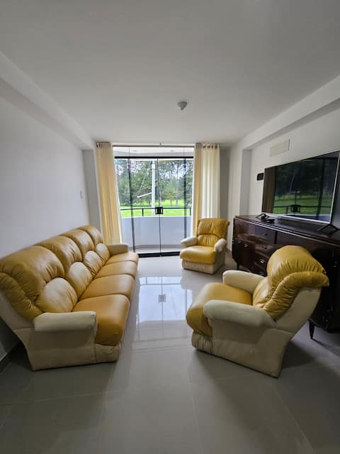 Top performing Airbnb: Cozy and modern furnished apartment in Cajamarca
