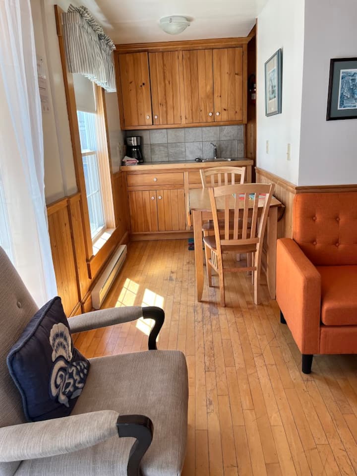 Seaside Snug - Studio Apartment - St. Andrews