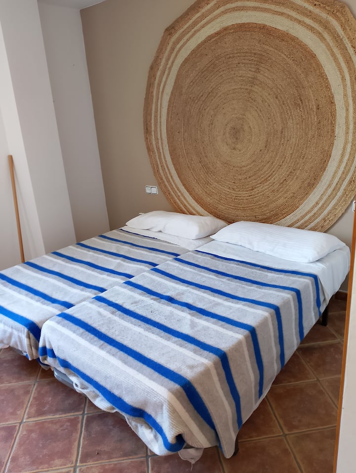 Habitación Para Dos Personas Con Baño Privado (4) - Besalú