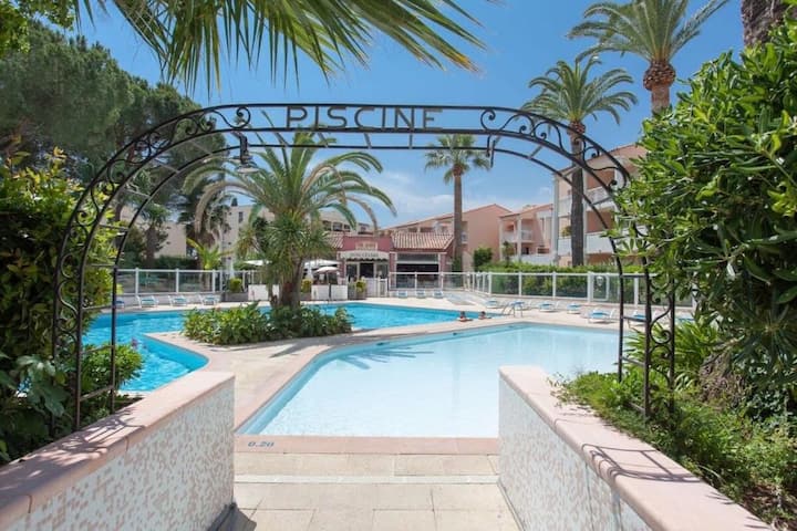 Charmant Appartement En Rez De Jardin - Juan-les-Pins