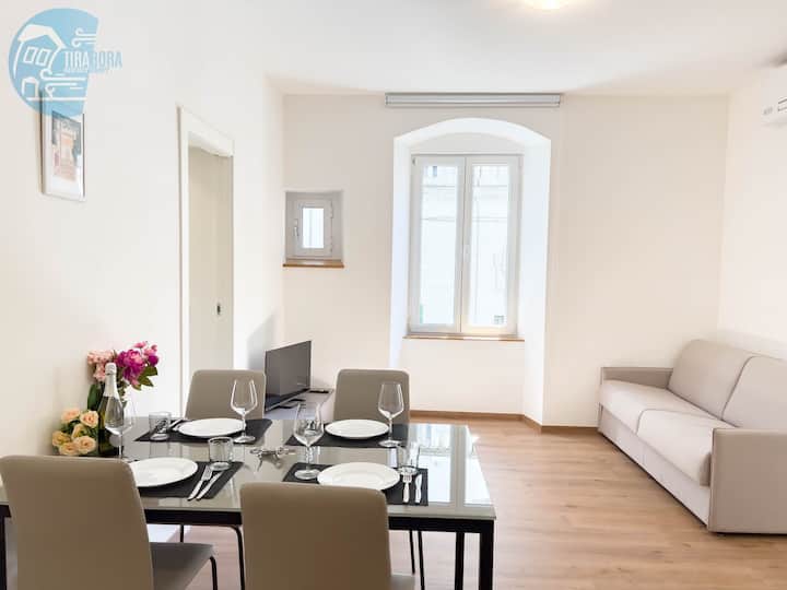 Palazzo Saba 1a | Tirabora Short Rent - Trieste