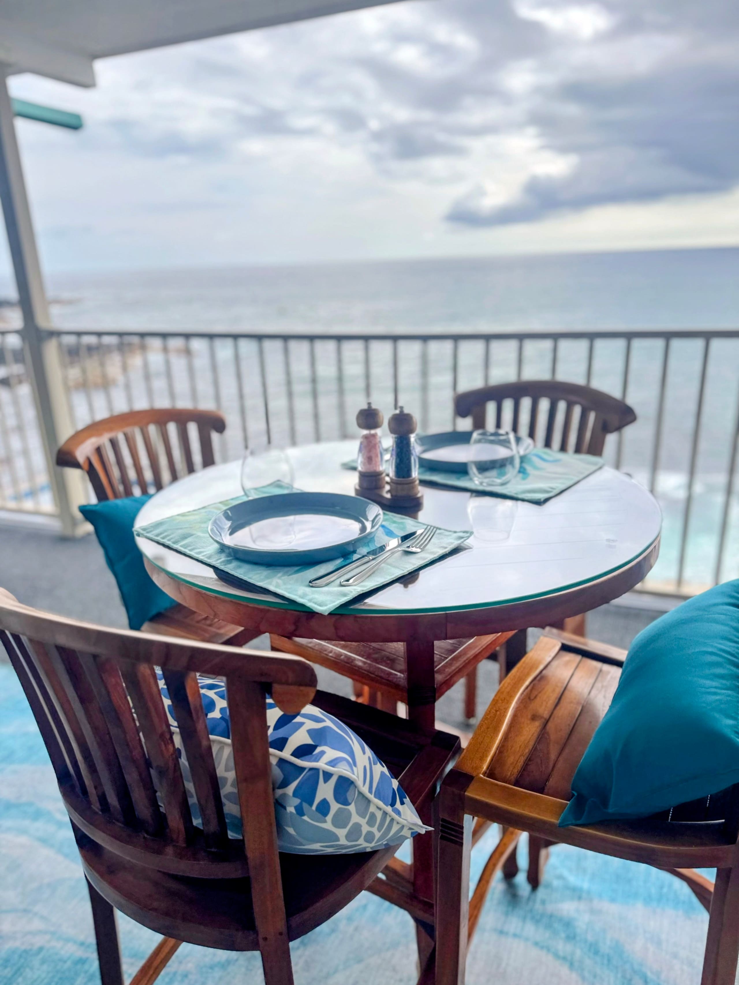 Oceanfront Kona Gem-Top Floor End Unit-New Updated - Image 33