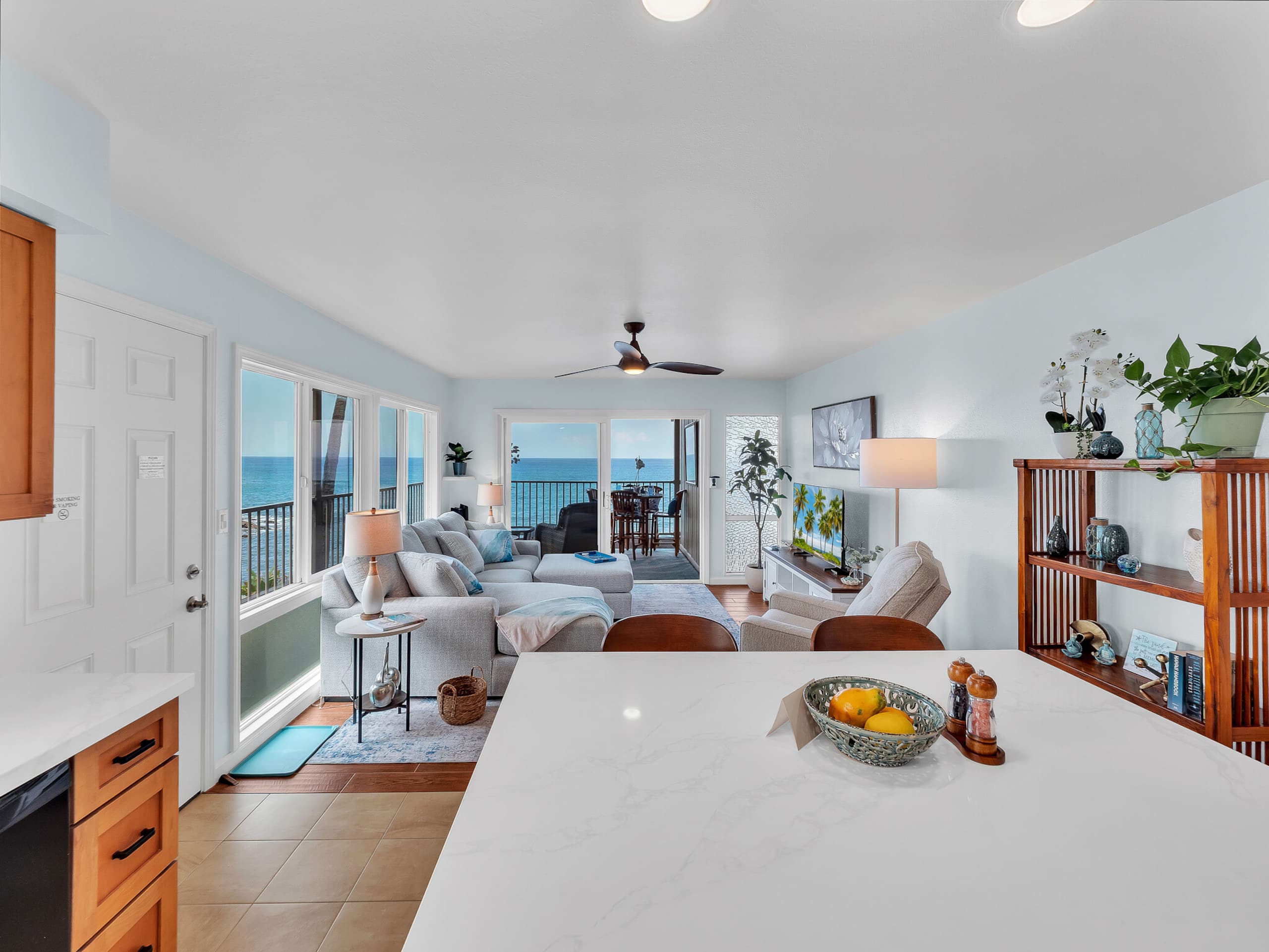 Oceanfront Kona Gem-Top Floor End Unit-New Updated - Image 19