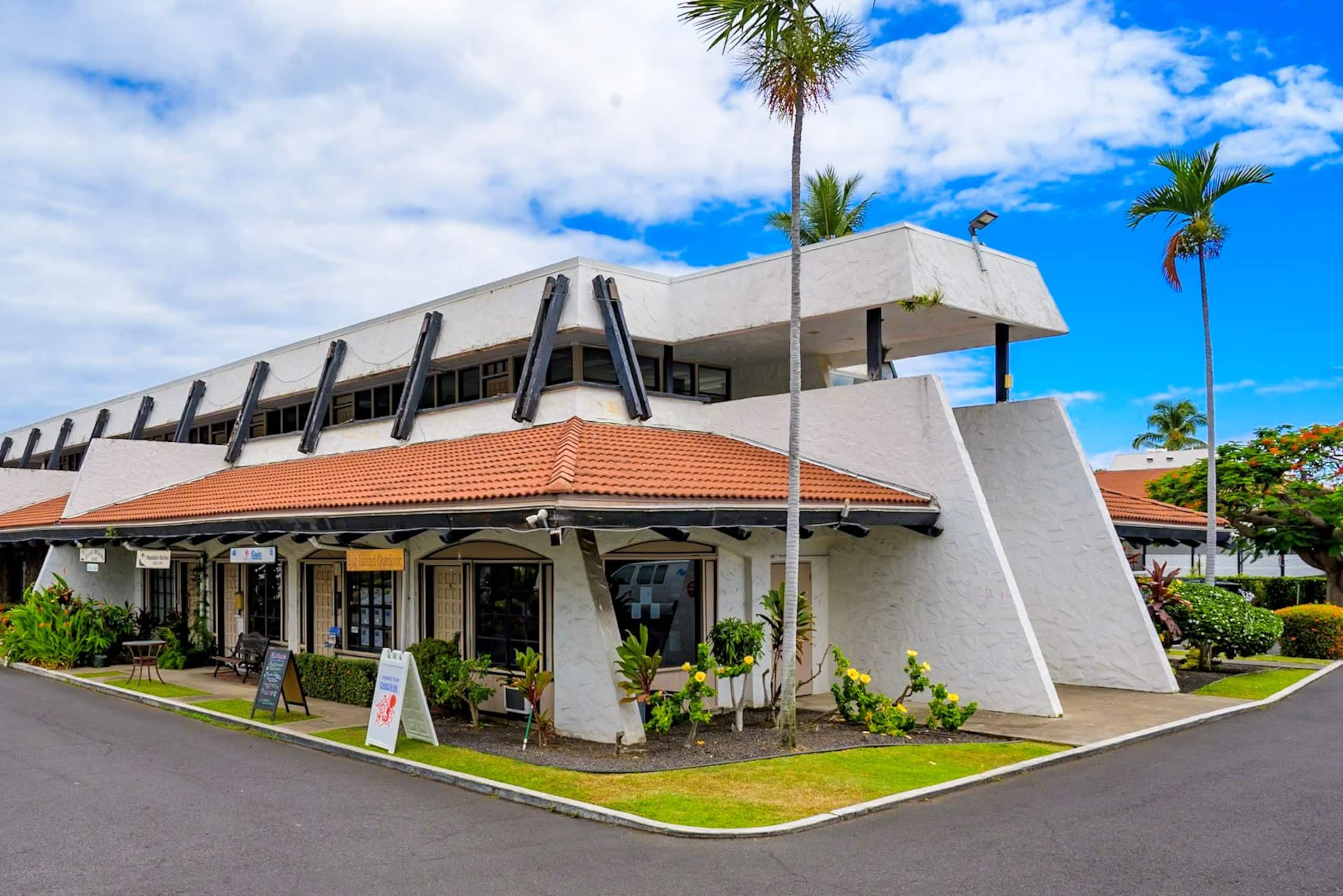 Oceanfront Kona Gem-Top Floor End Unit-New Updated - Image 74