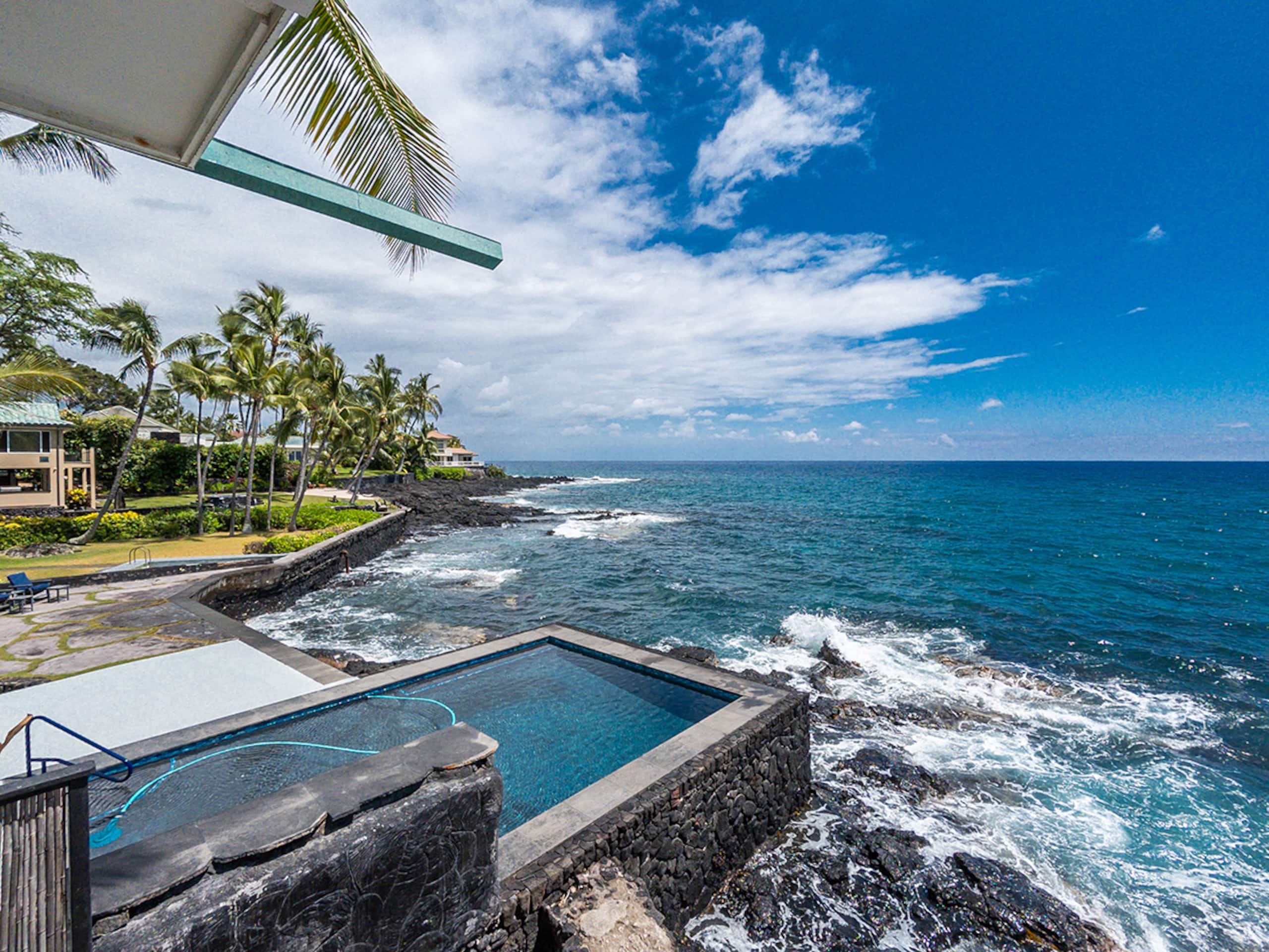 Oceanfront Kona Gem-Top Floor End Unit-New Updated - Image 56