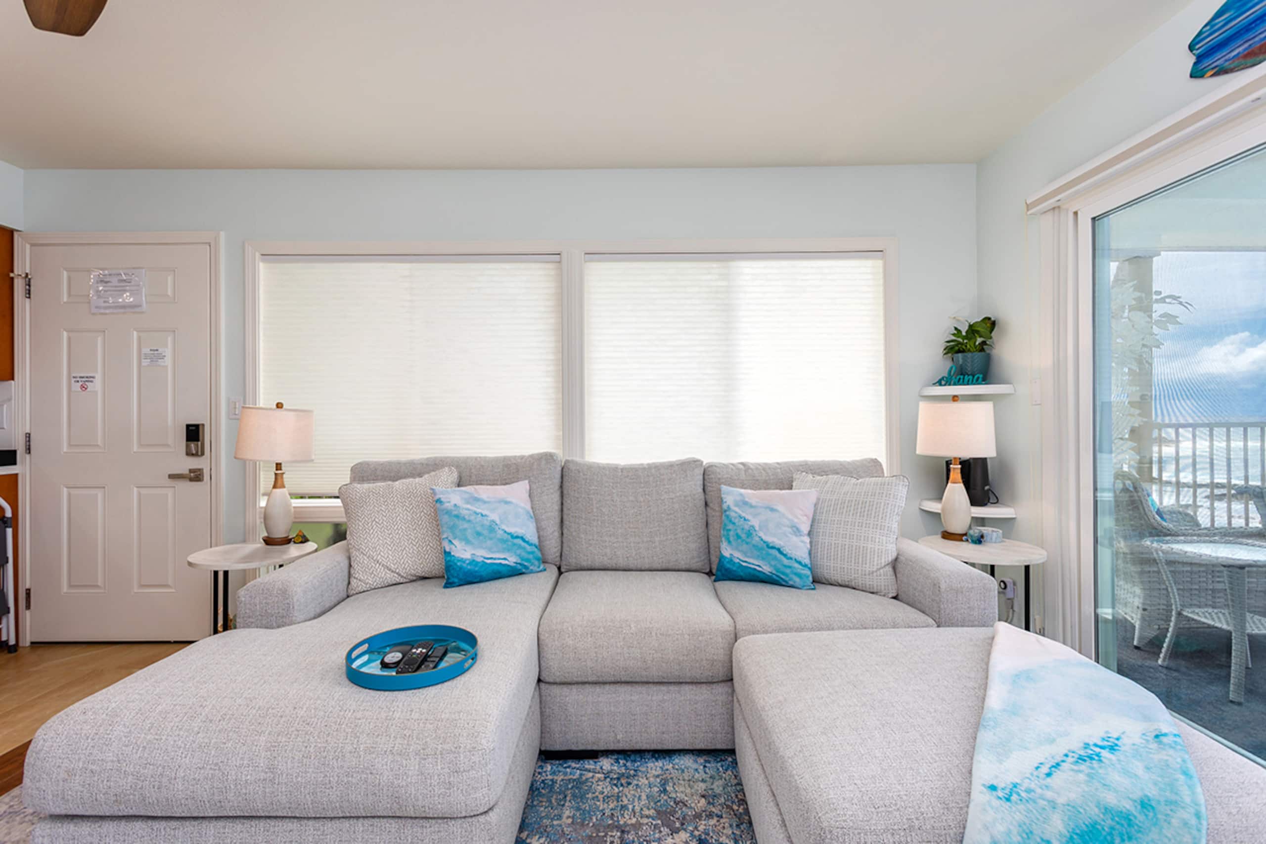 Oceanfront Kona Gem-Top Floor End Unit-New Updated - Image 10