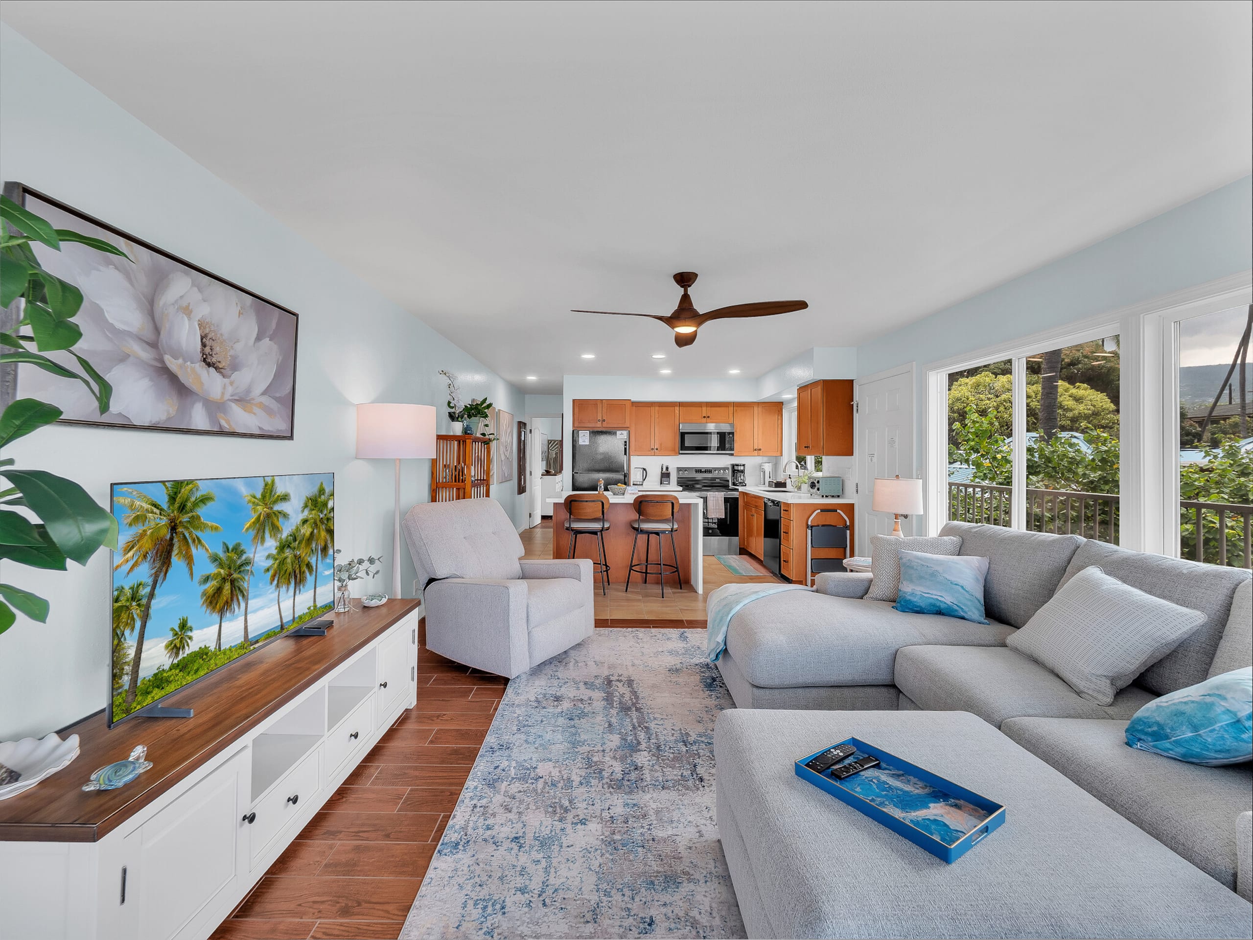 Oceanfront Kona Gem-Top Floor End Unit-New Updated - Image 4