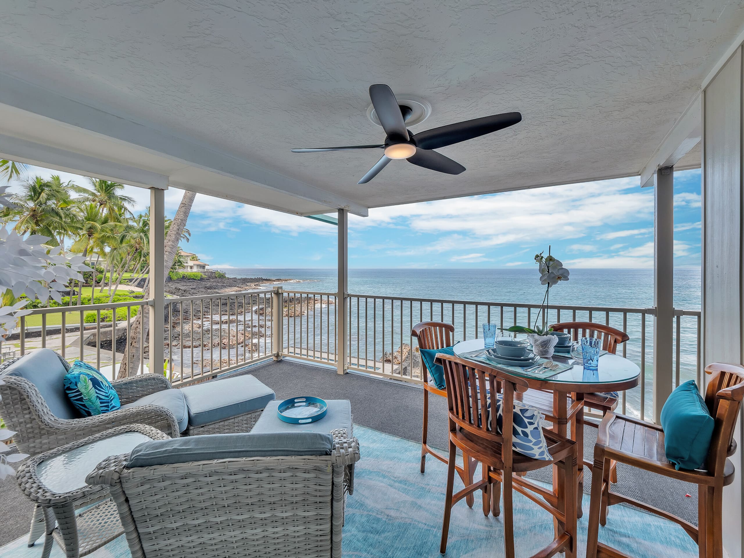 Oceanfront Kona Gem-Top Floor End Unit-New Updated - Image 30