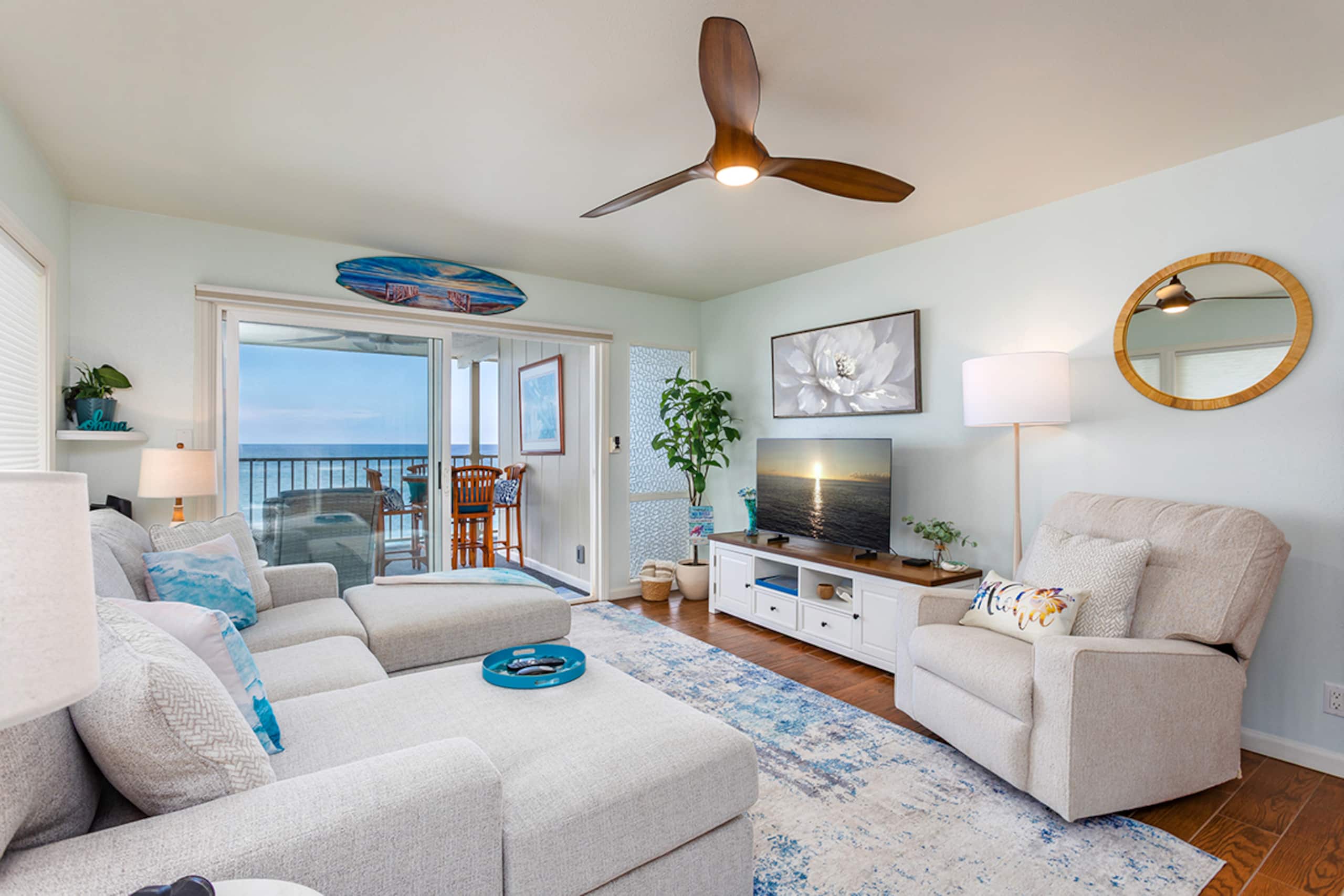 Oceanfront Kona Gem-Top Floor End Unit-New Updated - Image 8