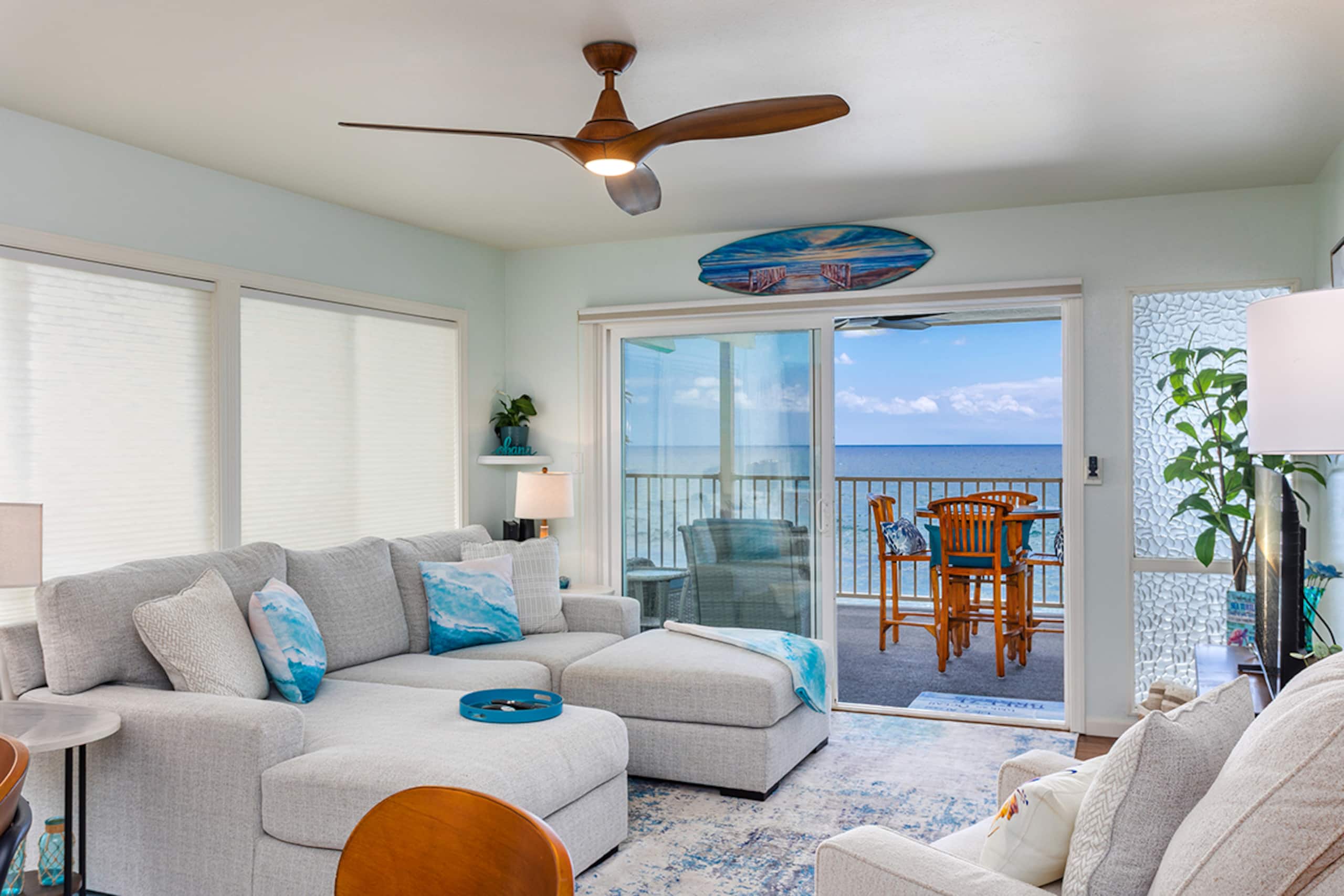 Oceanfront Kona Gem-Top Floor End Unit-New Updated - Image 6