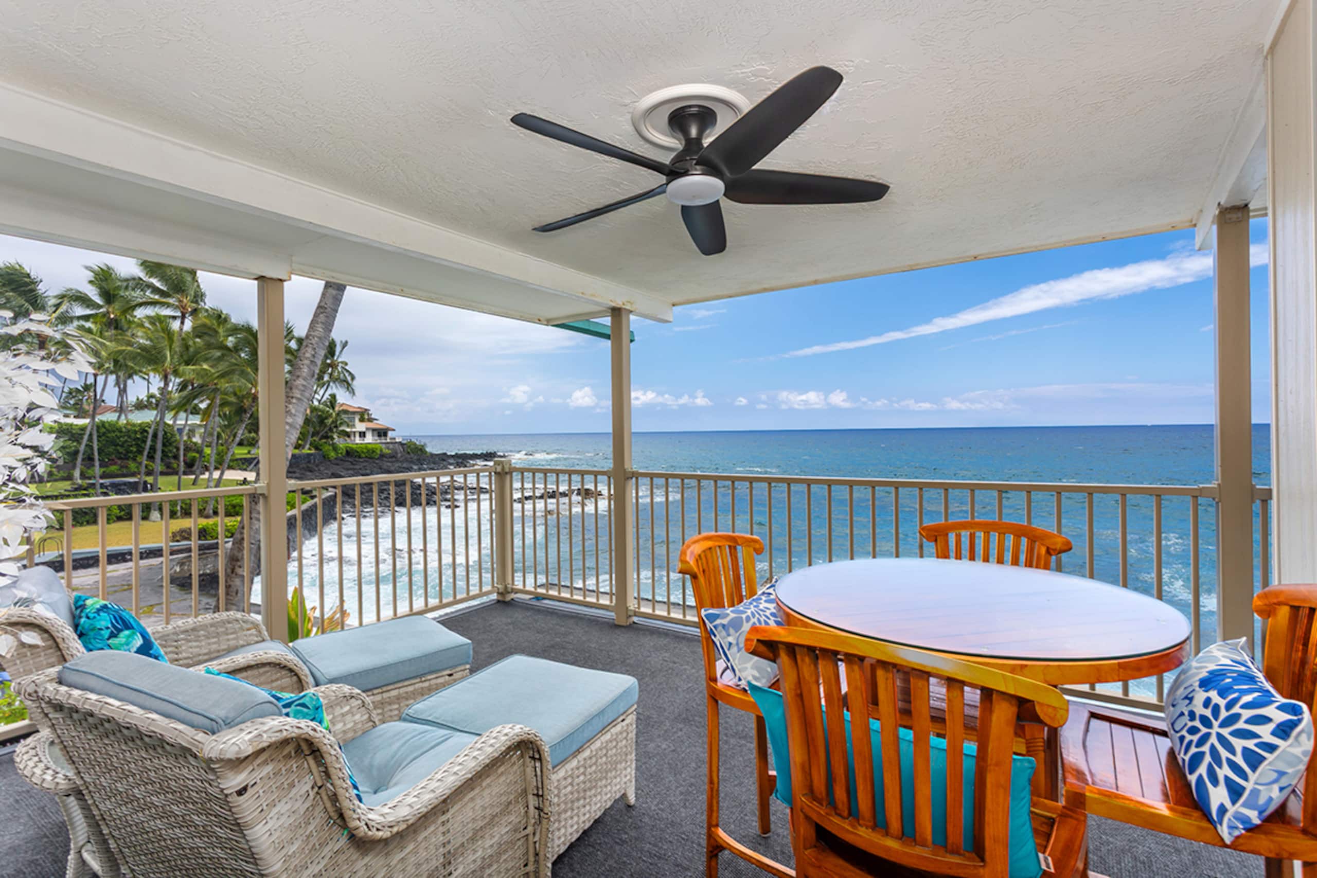 Oceanfront Kona Gem-Top Floor End Unit-New Updated - Image 40