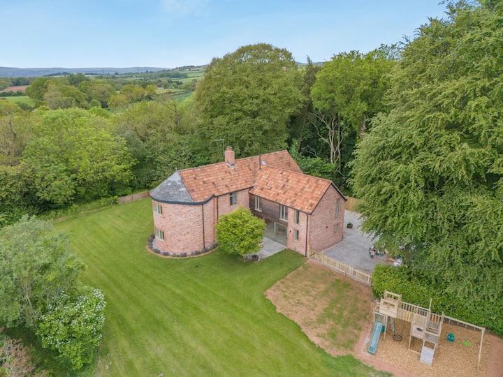 4 Bed In Taunton (Oc-w35167) - Taunton
