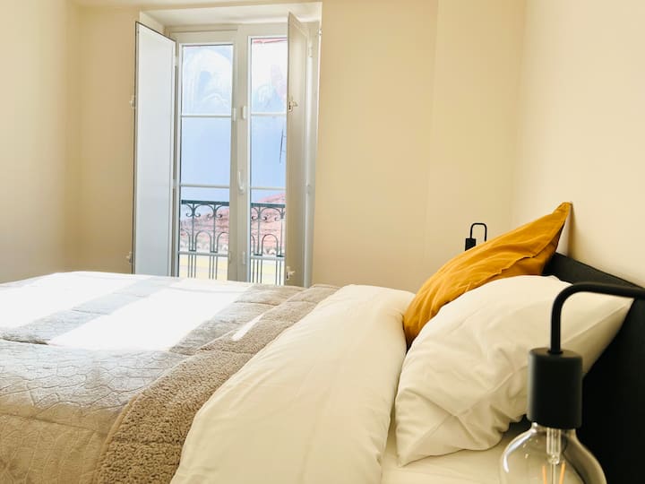 Castle View-2 Bedrooms Apartment Martim Moniz 2d - Lisbon