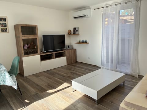 Top Airbnb: Modern house with pool by the sea in Sausset Les Pins