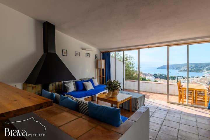 Can Rino · Vue Panoramique Et Piscine - Cadaqués