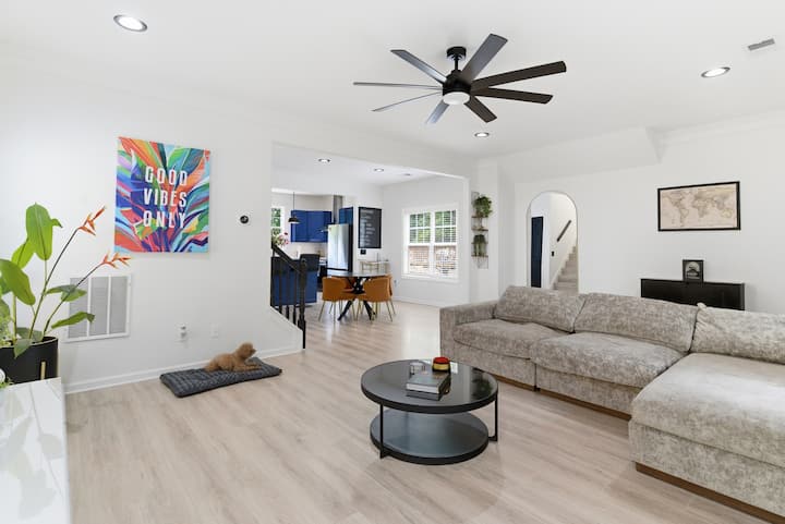 Bloomhaus | Atlanta Retreat Near Beltline + Events - Atlanta, GA