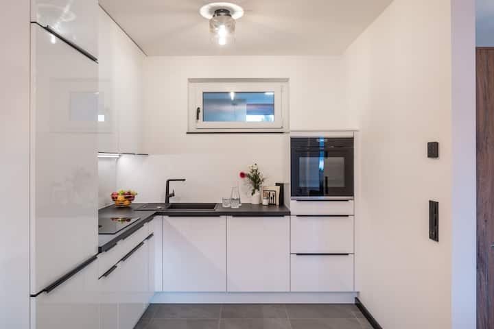 Ruhiges Design-apartment Mit Balkon - Lush - Bad Waltersdorf
