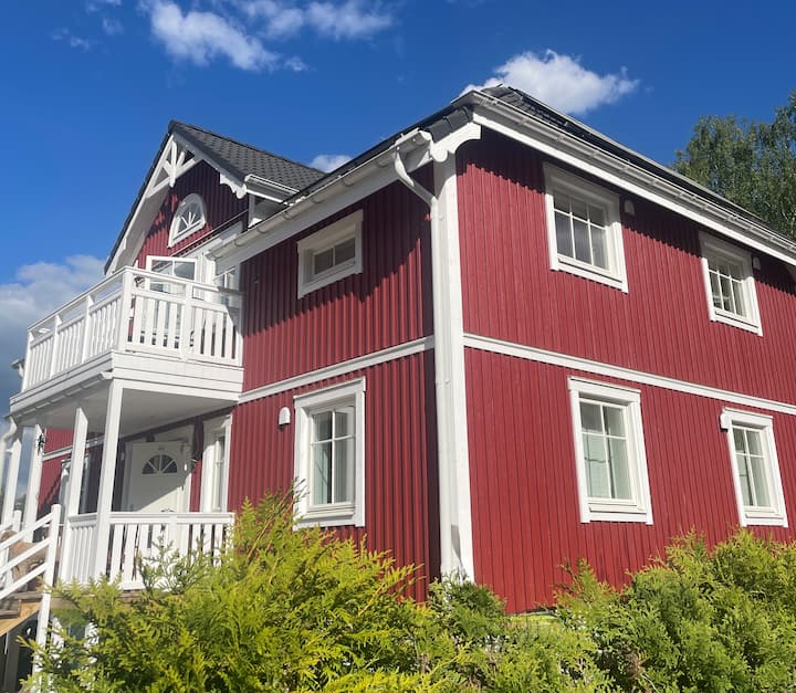 Villa Småland  2 Apartments, 11 Gäste Bei Berlin - Berlin