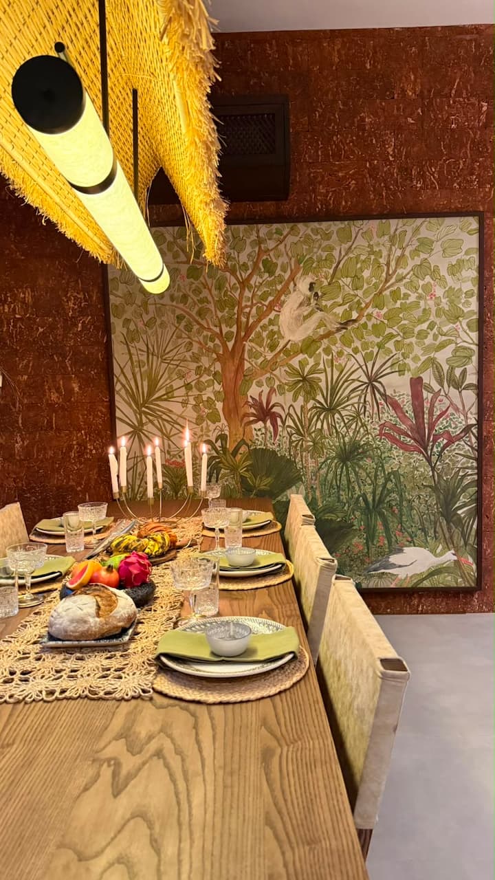Dining area image 2