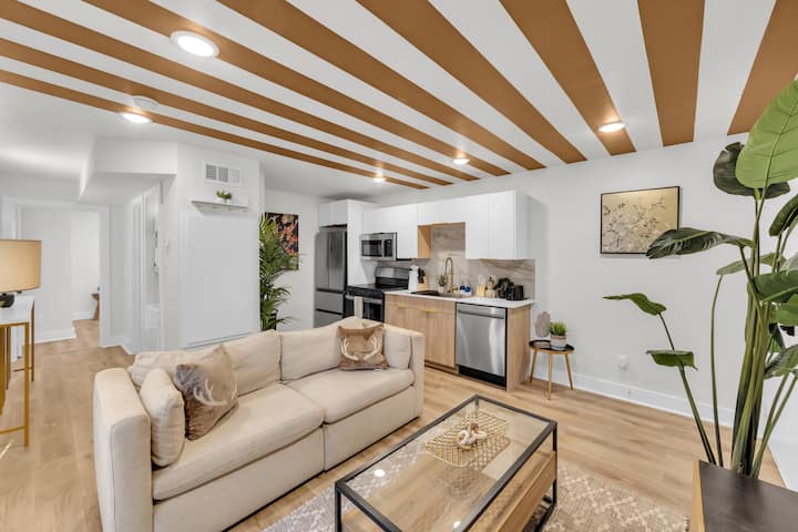 The Crème & Mocha Mirage Dallas 1bd1ba! - Dallas, TX