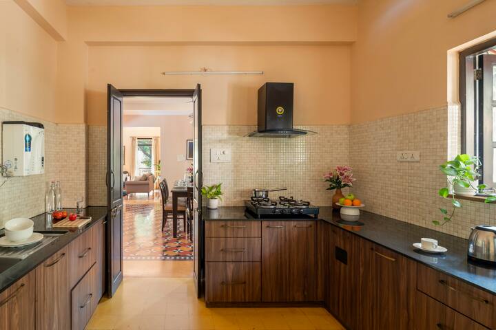 Kitchenette image 1
