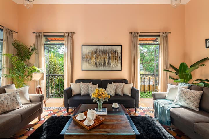 Living room image 4