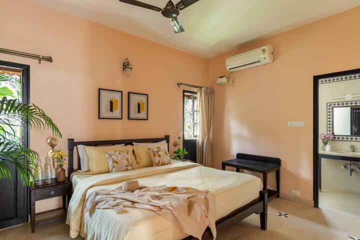 Bedroom 1 image 1