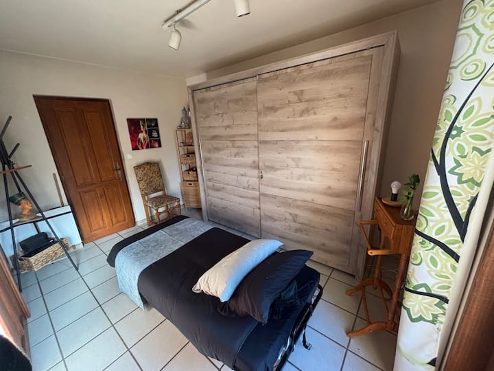 1 cama plegable de 90 x 200, cómoda y confortable 