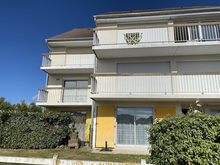 Appartement Tout à Pied · Balcon · Parking - France