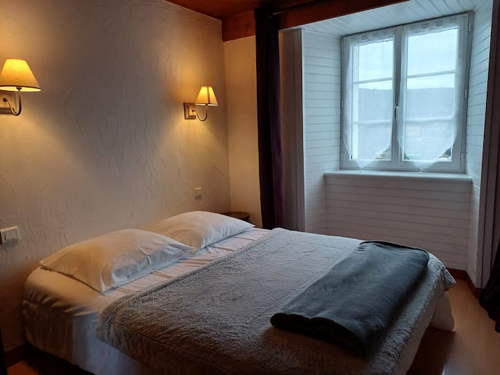 Chambre D'hôtes Avec Salon Privé Dans Le Sancy - La Bourboule