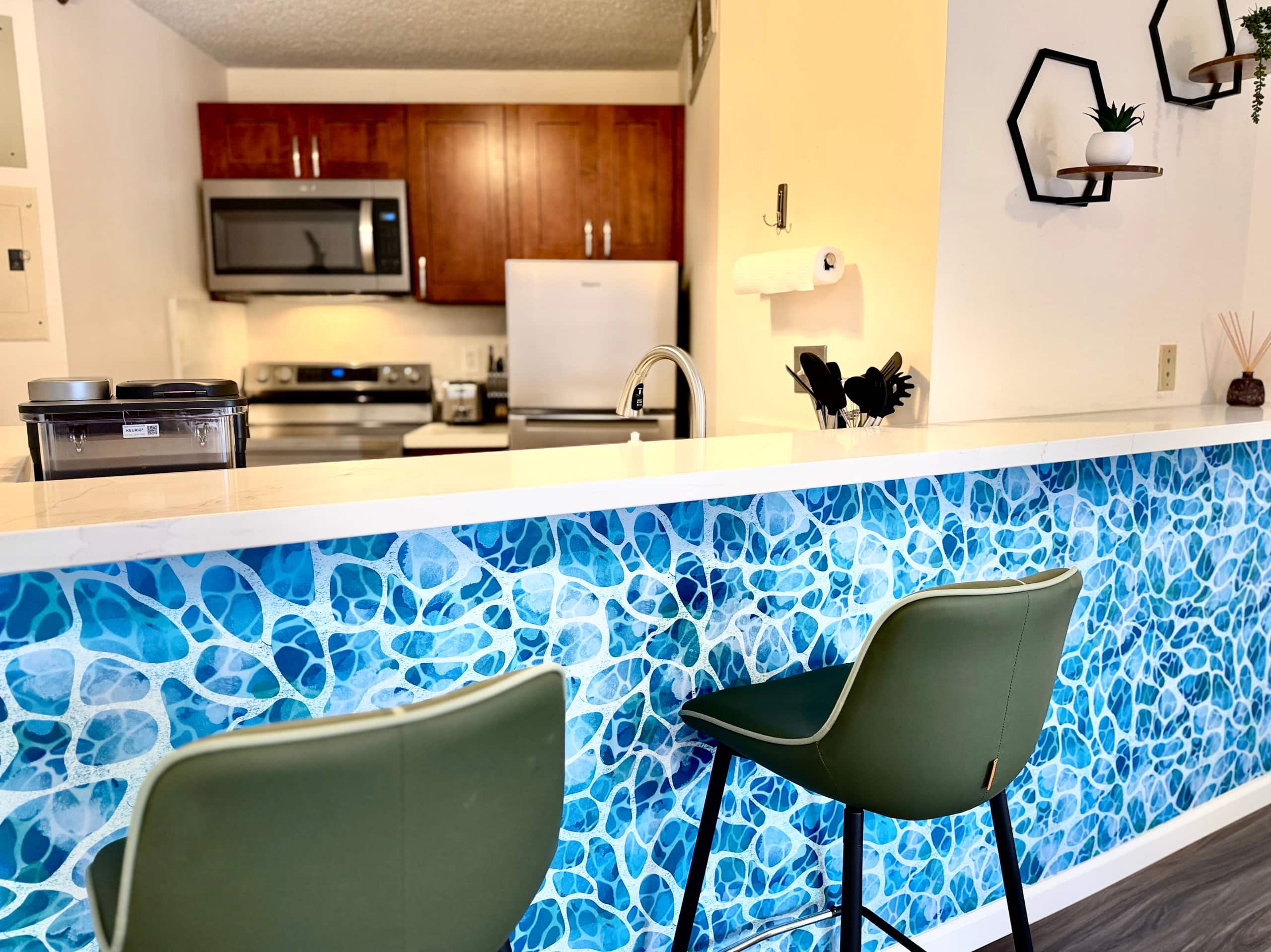 Honolulu Ocean/Mountain View Stay-Parking/Laundry - Image 24