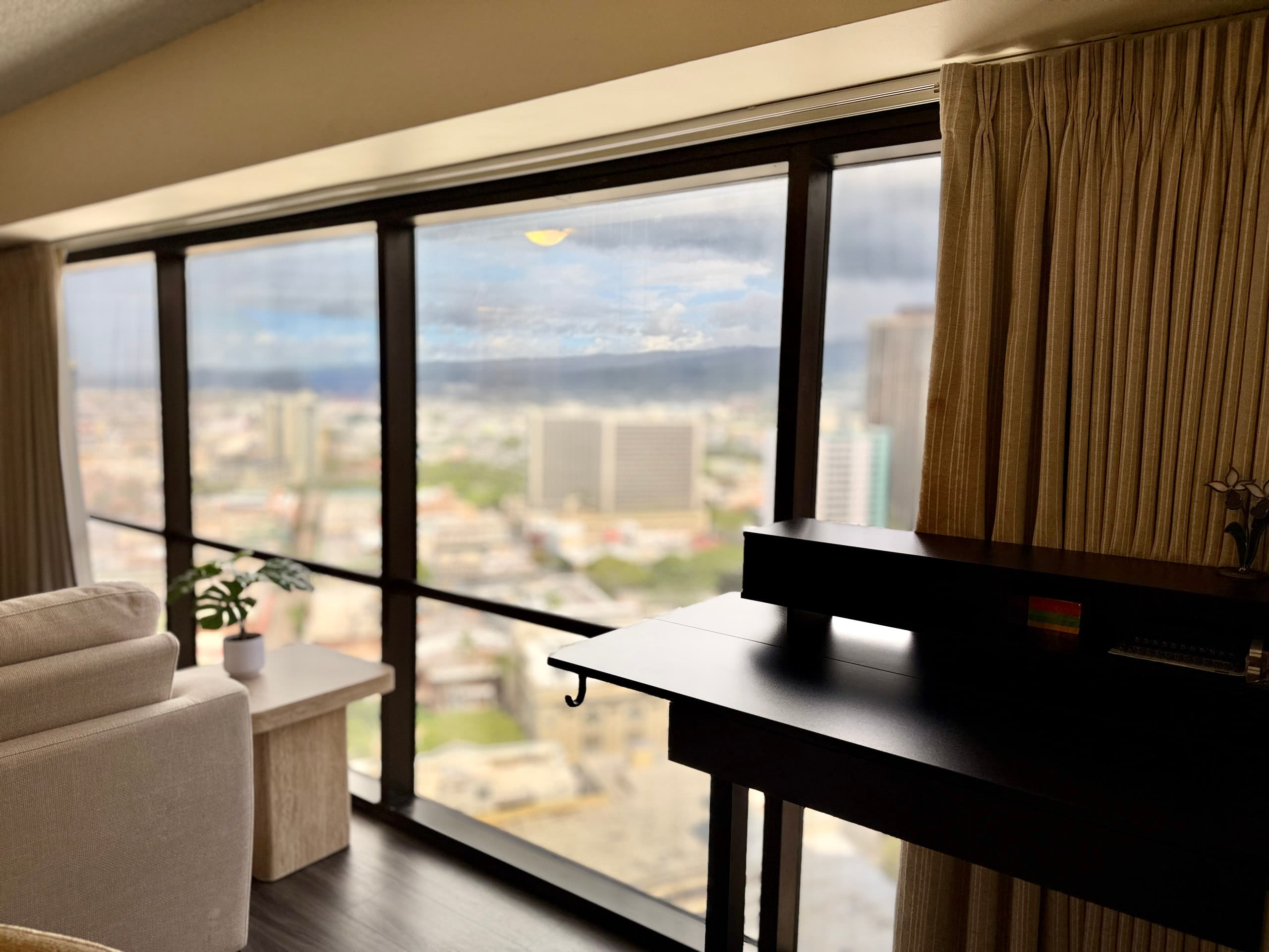 Honolulu Ocean/Mountain View Stay-Parking/Laundry - Image 45