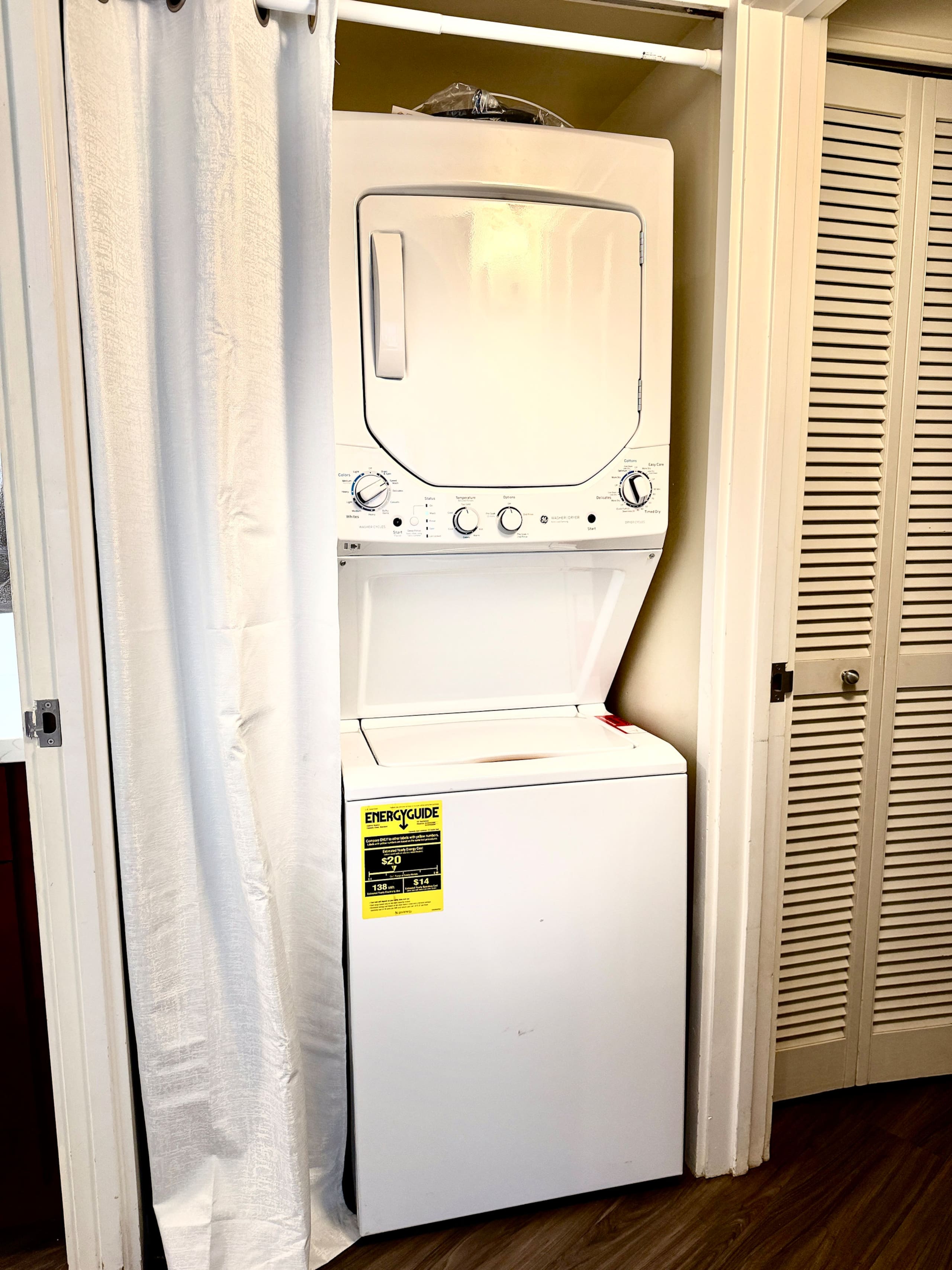Honolulu Ocean/Mountain View Stay-Parking/Laundry - Image 46